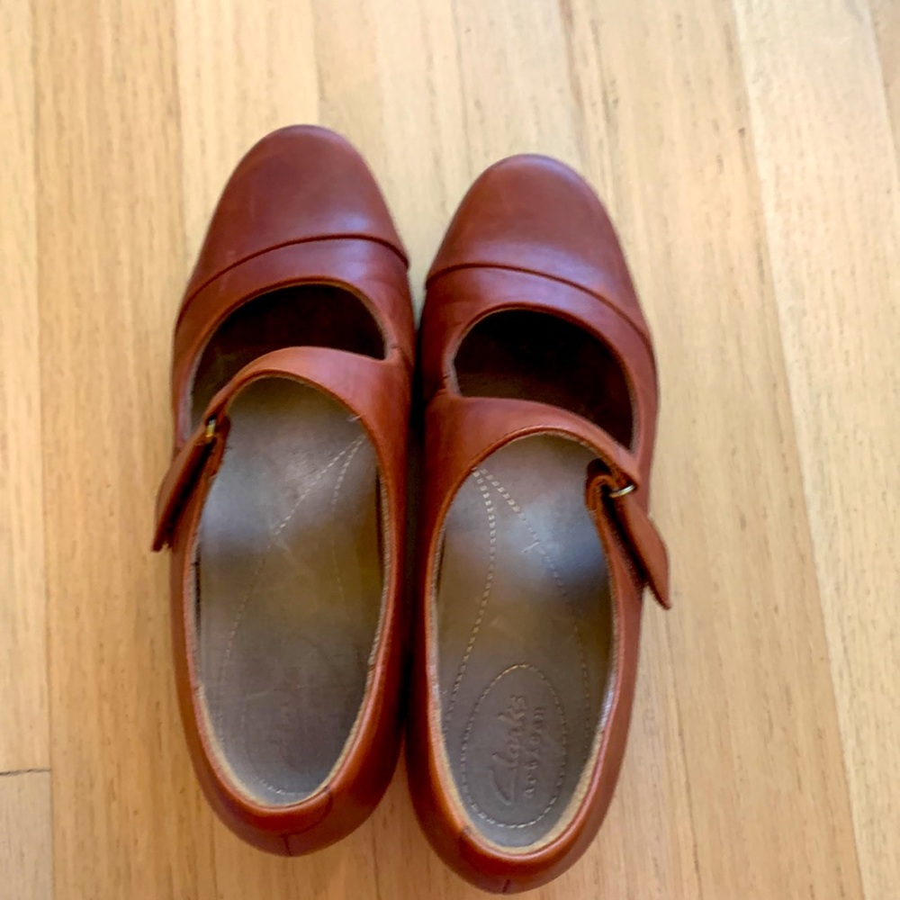 Clarks Heels - Picture 3 of 5
